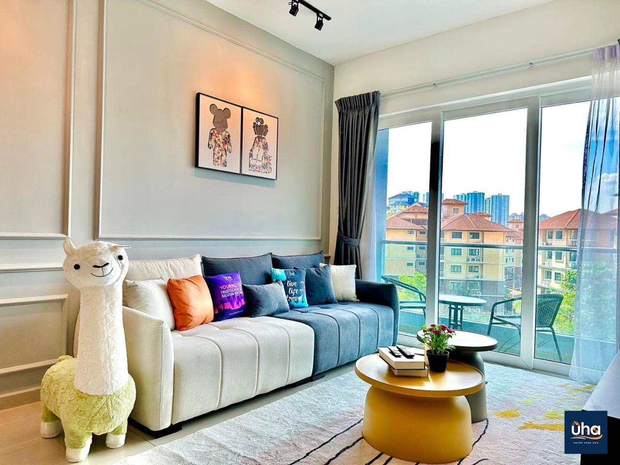 Seasons Luxury Apartment By Jk Home Джохор-Бару Экстерьер фото